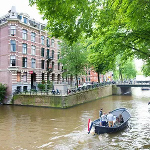 - Digital Access Hotel Ámsterdam